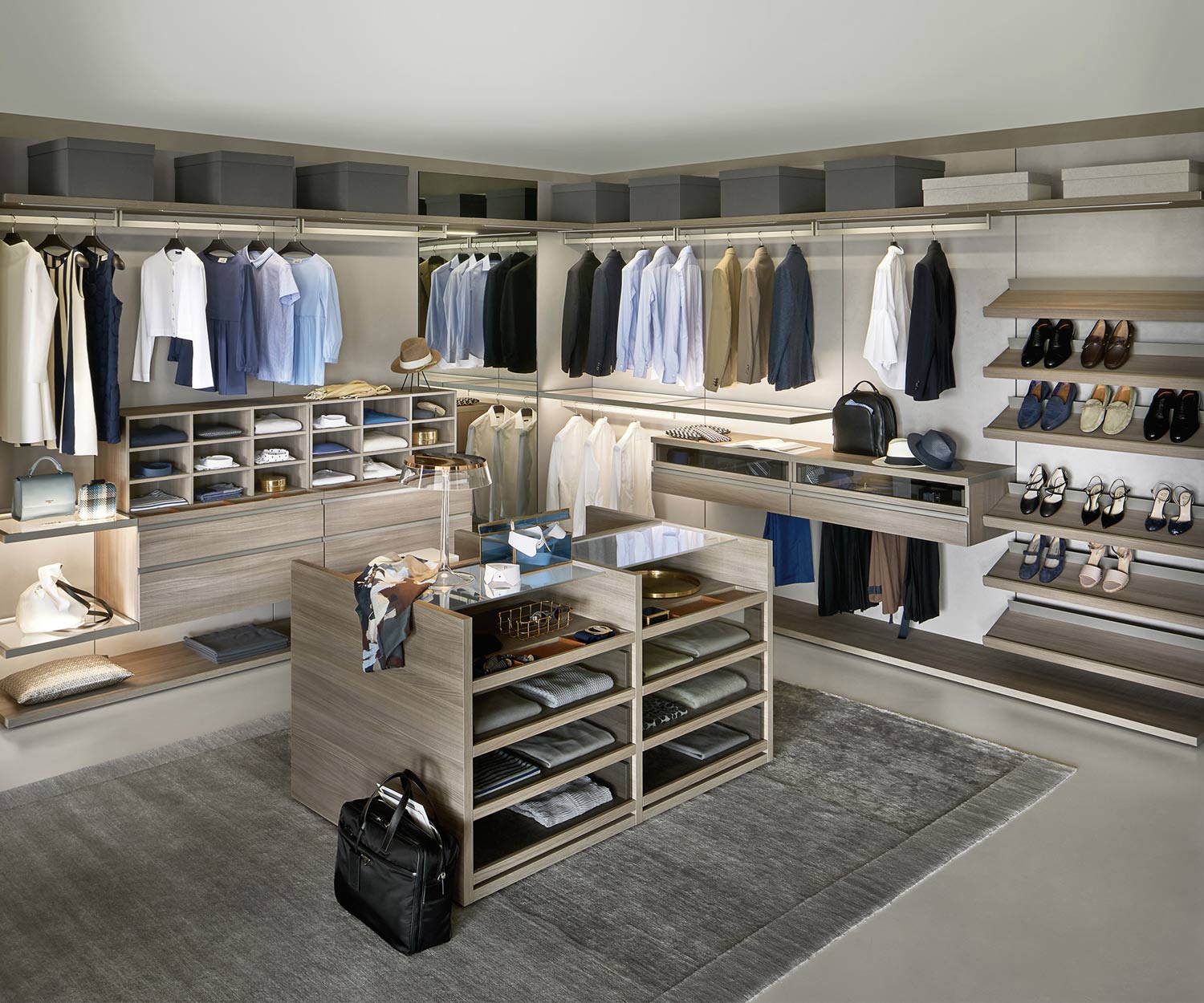 Exclusive Livitalia Panorama design dressing room system