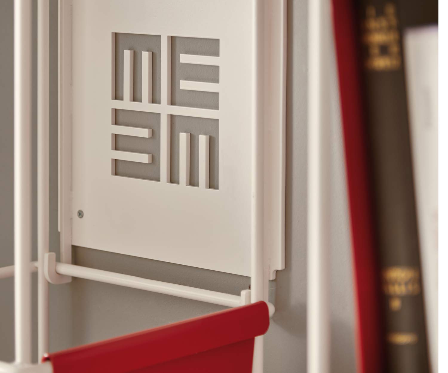 MEME DESIGN Libro vertical wall bookcase with MEME logo
