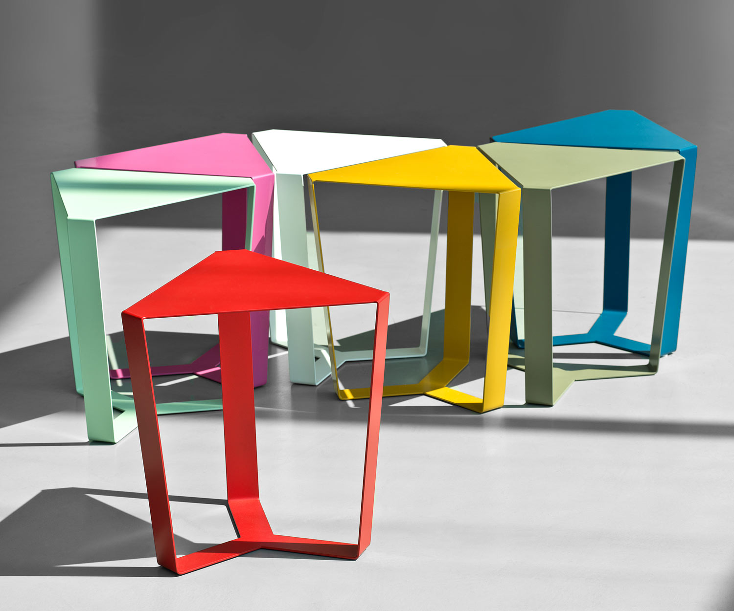 Modern MEME DESIGN Finity triangular side table in combination with other