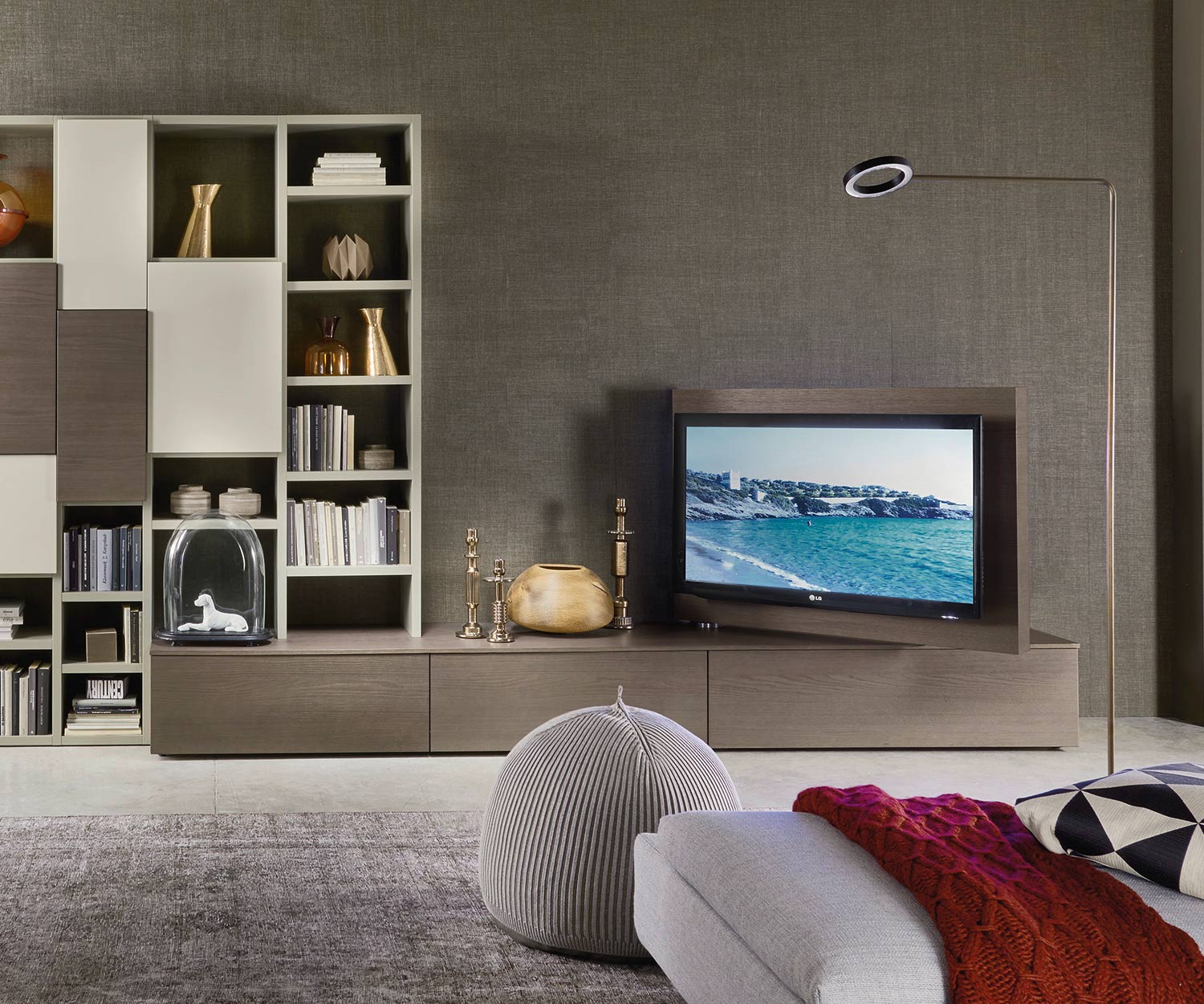 Exclusive Livitalia Vision design lowboard with 90° swivelling TV panel